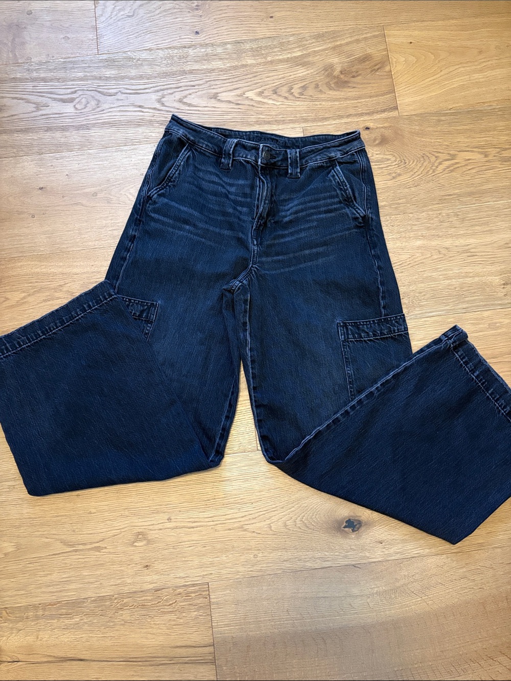 American Eagle Outfitters Black and Gray Wash Wide Leg Carpenter Jeans size 8